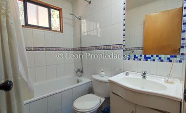 Leon Propiedades vende parcela en condominio en sector Miraflores, Curacaví.