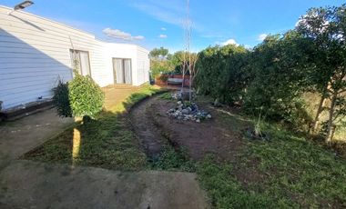 LINDA PARCELA CON 2 CASAS EN CONDOMINIO CONSOLIDADO