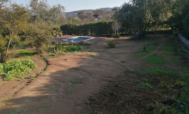 LINDA PARCELA CON 2 CASAS EN CONDOMINIO CONSOLIDADO