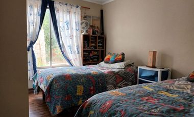 LINDA PARCELA CON 2 CASAS EN CONDOMINIO CONSOLIDADO