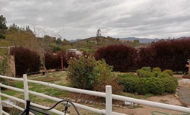 LINDA PARCELA CON 2 CASAS EN CONDOMINIO CONSOLIDADO