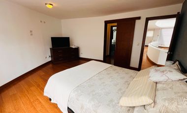 VENTA CASA URB EL CONDADO