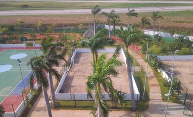 Renta Vacacional - Amplia Villa con Terraza, Alberca y Jardín