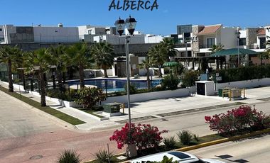 RENTA CASA AMUEBLADA FRACC AZUL MARINO
