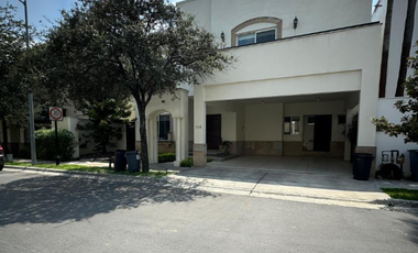 Casa en venta en  Santiago, Las  Sendas Galicia, 66233  San Pedro Garza  García, N.L