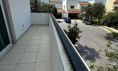 Casa en venta en  Santiago, Las  Sendas Galicia, 66233  San Pedro Garza  García, N.L