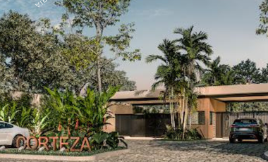 Casa en venta con 4 recamaras en privada con alberca