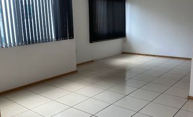DEPARTAMENTO EN RENTA EN EL MORAL 3 RECAMARAS C/U CON BAÑO