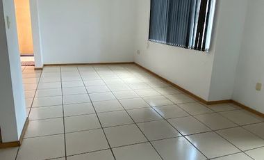 DEPARTAMENTO EN RENTA EN EL MORAL 3 RECAMARAS C/U CON BAÑO