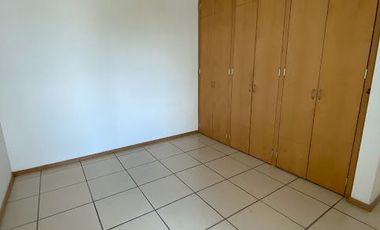 DEPARTAMENTO EN RENTA EN EL MORAL 3 RECAMARAS C/U CON BAÑO