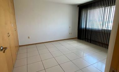 DEPARTAMENTO EN RENTA EN EL MORAL 3 RECAMARAS C/U CON BAÑO