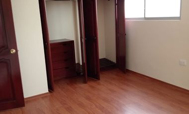 Casa con seis departamentos,de venta, de dos dormitorios Sector Avenida del Maestro Rumiñahui de oportunidad, buen rentabilidad