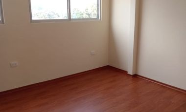 Casa con seis departamentos,de venta, de dos dormitorios Sector Avenida del Maestro Rumiñahui de oportunidad, buen rentabilidad