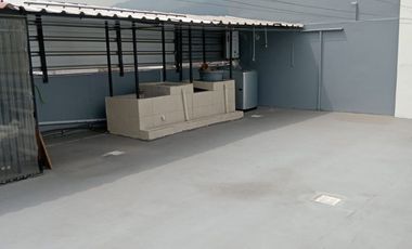 Casa con seis departamentos,de venta, de dos dormitorios Sector Avenida del Maestro Rumiñahui de oportunidad, buen rentabilidad
