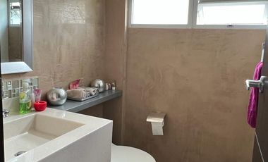 HERMOSO DEPARTAMENTO DE ARRIENDO DE LUJO QUITOTENIS