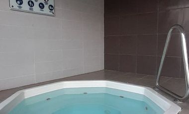 HERMOSO DEPARTAMENTO DE ARRIENDO DE LUJO QUITOTENIS