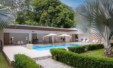 TE RENTO LINDA FINCA EL TRIUNFO EN BUCARAMANGA LLAMANOS AL3246420512 DISPONIBLE PARA TEMPORADA!!