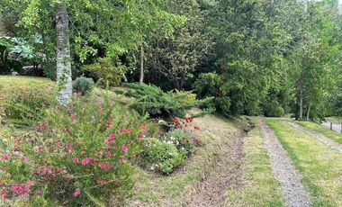 SE vende paraíso en la Tierra, acogedora casa con vista al lago Calafquén