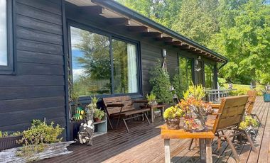 SE vende paraíso en la Tierra, acogedora casa con vista al lago Calafquén