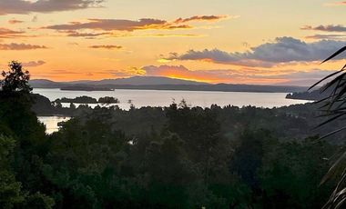 SE vende paraíso en la Tierra, acogedora casa con vista al lago Calafquén
