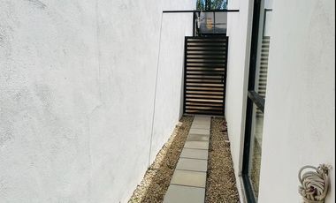 CASA AMUEBLADA EN RENTA EN MÉRIDA, PRIVADA ZELENA CONKAL
