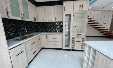 Venta de Casa por estrenar- ubicado en Ricaurte