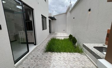 Venta de Casa por estrenar- ubicado en Ricaurte