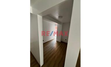 ID: 1125892 🏠 Venta De Casa En Esquina De Tres Pisos En Jr. Ramón Espinoza 307, Rímac 🏠
