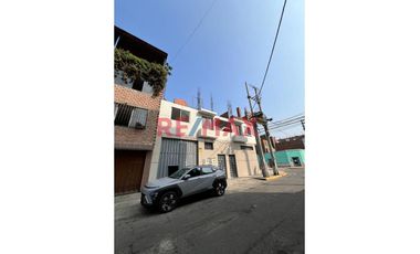 ID: 1125892 🏠 Venta De Casa En Esquina De Tres Pisos En Jr. Ramón Espinoza 307, Rímac 🏠