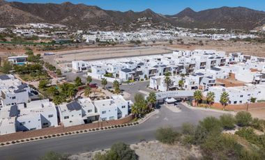 VENTA O RENTA CASA EN SANTERRA RESIDENCIAL