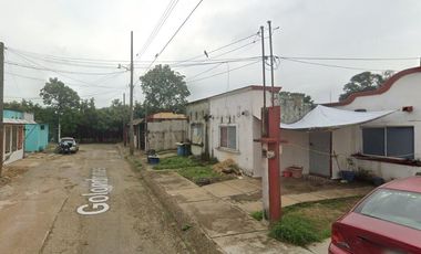 AF OPORTUNIDAD EN VENTA CASA EN PASEO DE LAS ARBOLEDAS COSOLEACAQUE VERACRUZ