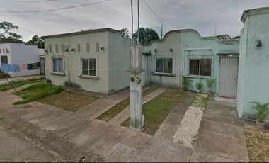 AF OPORTUNIDAD EN VENTA CASA EN PASEO DE LAS ARBOLEDAS COSOLEACAQUE VERACRUZ