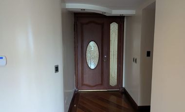 RENTA DEPARTAMENTO 2 DORMITORIOS PRIMAVERA CUMBAYA URB. LUJO CERCA AL SCALA