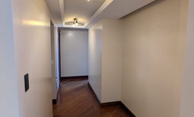 RENTA DEPARTAMENTO 2 DORMITORIOS PRIMAVERA CUMBAYA URB. LUJO CERCA AL SCALA