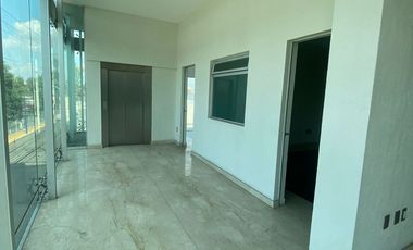 EDIFICIO EN RENTA FRENTE A LA MARINELA, EL COLLI, ZAPOPAN, AV PATRIA