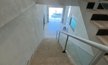 EDIFICIO EN RENTA FRENTE A LA MARINELA, EL COLLI, ZAPOPAN, AV PATRIA