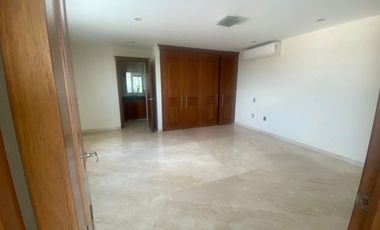 EDIFICIO EN RENTA FRENTE A LA MARINELA, EL COLLI, ZAPOPAN, AV PATRIA