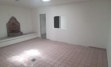 LOCAL  EN VENTA  CELAYA