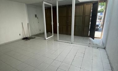 LOCAL  EN VENTA  CELAYA