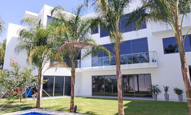 CASA RESIDENCIAL CON ALBERCA EN VENTA, EN MIRAVALLE, SAN LUIS POTOSI, SLP