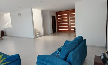 CASA RESIDENCIAL CON ALBERCA EN VENTA, EN MIRAVALLE, SAN LUIS POTOSI, SLP
