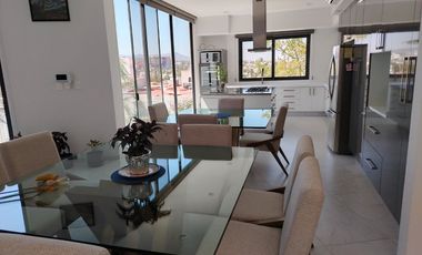 CASA RESIDENCIAL CON ALBERCA EN VENTA, EN MIRAVALLE, SAN LUIS POTOSI, SLP