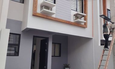 Townhouses For Sale in PTC Suncrest 2  Imus Cavite Near In SM Center Bucandala
