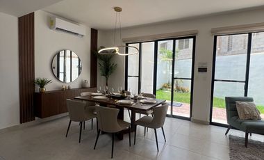 Casa en Venta en Cancún , Residencial Privado con Alberca Semiolímpica y Parque