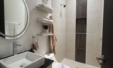 Casa en Venta en Cancún , Residencial Privado con Alberca Semiolímpica y Parque