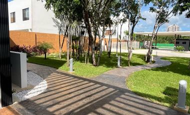 Casa en Venta en Cancún , Residencial Privado con Alberca Semiolímpica y Parque