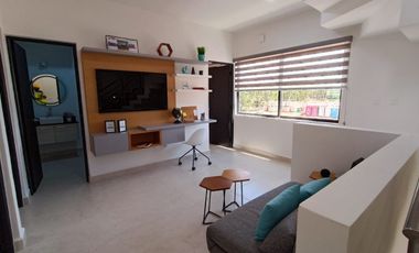 Casa en Venta en Cancún – 3 Niveles, Master Suite con Terraza Privada