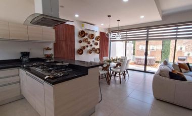 Casa en Venta en Cancún – 3 Niveles, Master Suite con Terraza Privada