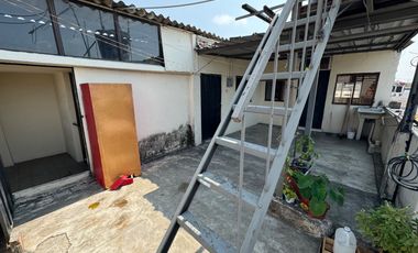 En venta casa rentera en Orquídeas, atrás del Mall Del Norte.