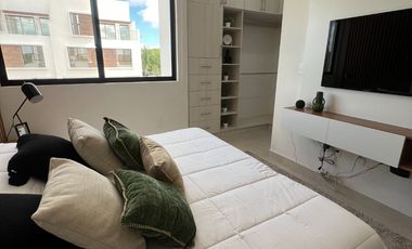 Casa en Venta en Cancún – Exclusiva, con Alberca y Parque de 3.2 Hectáreas